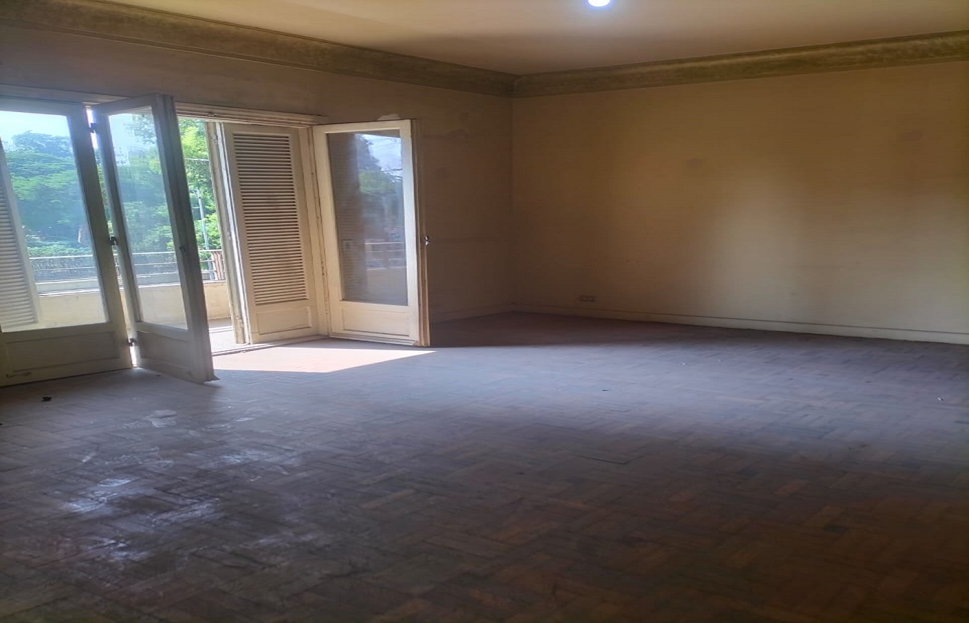 Administrative office for sale 240 m in Giza Charles de Gaulle Street