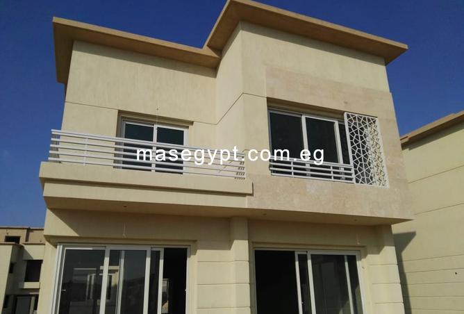 A Separate Villa Sale in Jedar Compound.4.4 Million.